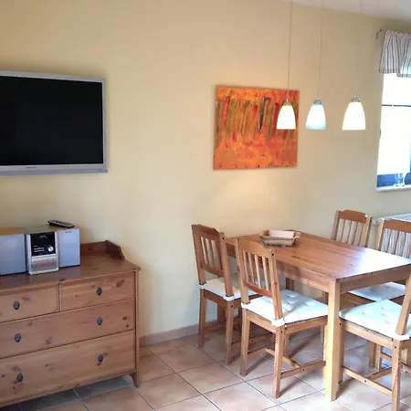 Holiday home Ferien Unterm Reet